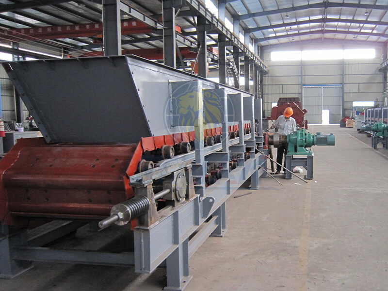 Apron-feeder