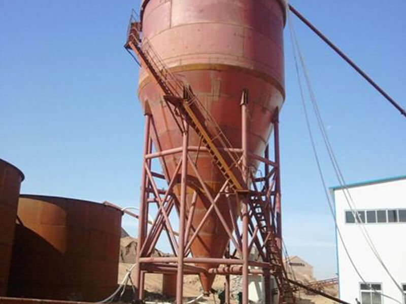 Deep-cone-thickener