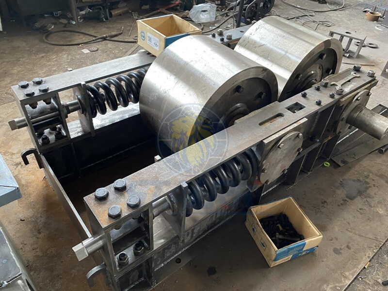 Roll-crusher