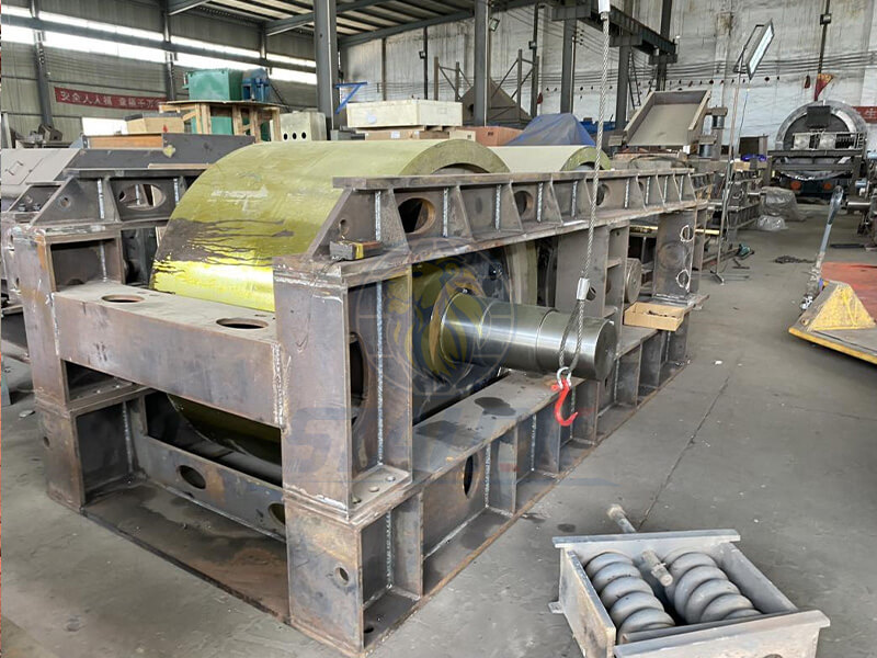 Roll-crusher